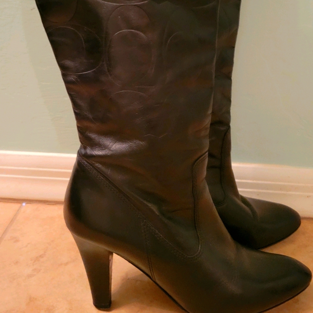 Coach boots